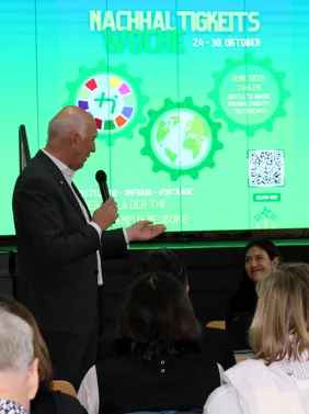 THI President Professor Walter Schober has a clear goal in mind: To make the university even more sustainable (Photo: THI). herr Prof. Dr. Schober bei seiner Ansprache im Rahmen der Nachhaltigkeitswoche