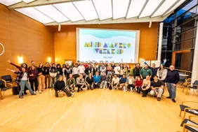Hier entstehen große Ideen: die Teilnehmenden des ersten Mind Makers Weekend (Foto: Dobner Angermann GmbH für Gründungshub Oberbayern).