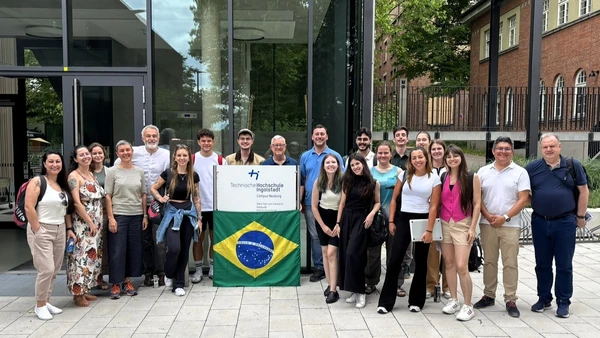 Studierende aus Brasilien und Deutschland arbeiteten im Rahmen der Summer School „sustainED Practice“ gemeinsam an Lösungen für eine nachhaltige Zukunft (Foto: THI).